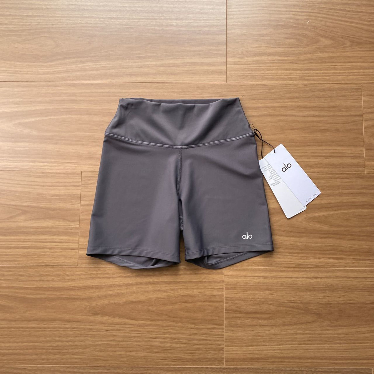 Short deportivo de cintura alta