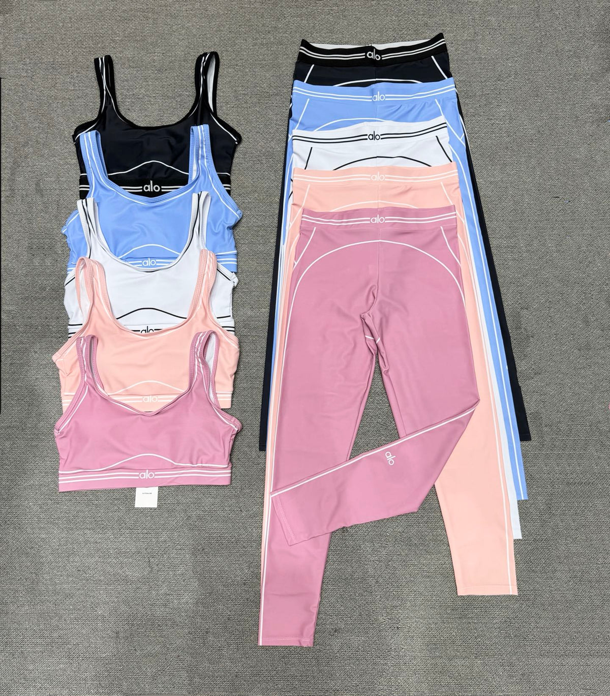 Conjunto deportivo Contour Fit – Top + Legging
