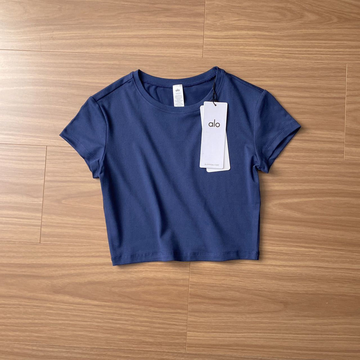 Camiseta deportiva corta en distintos colores