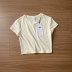 Camiseta deportiva corta en distintos colores