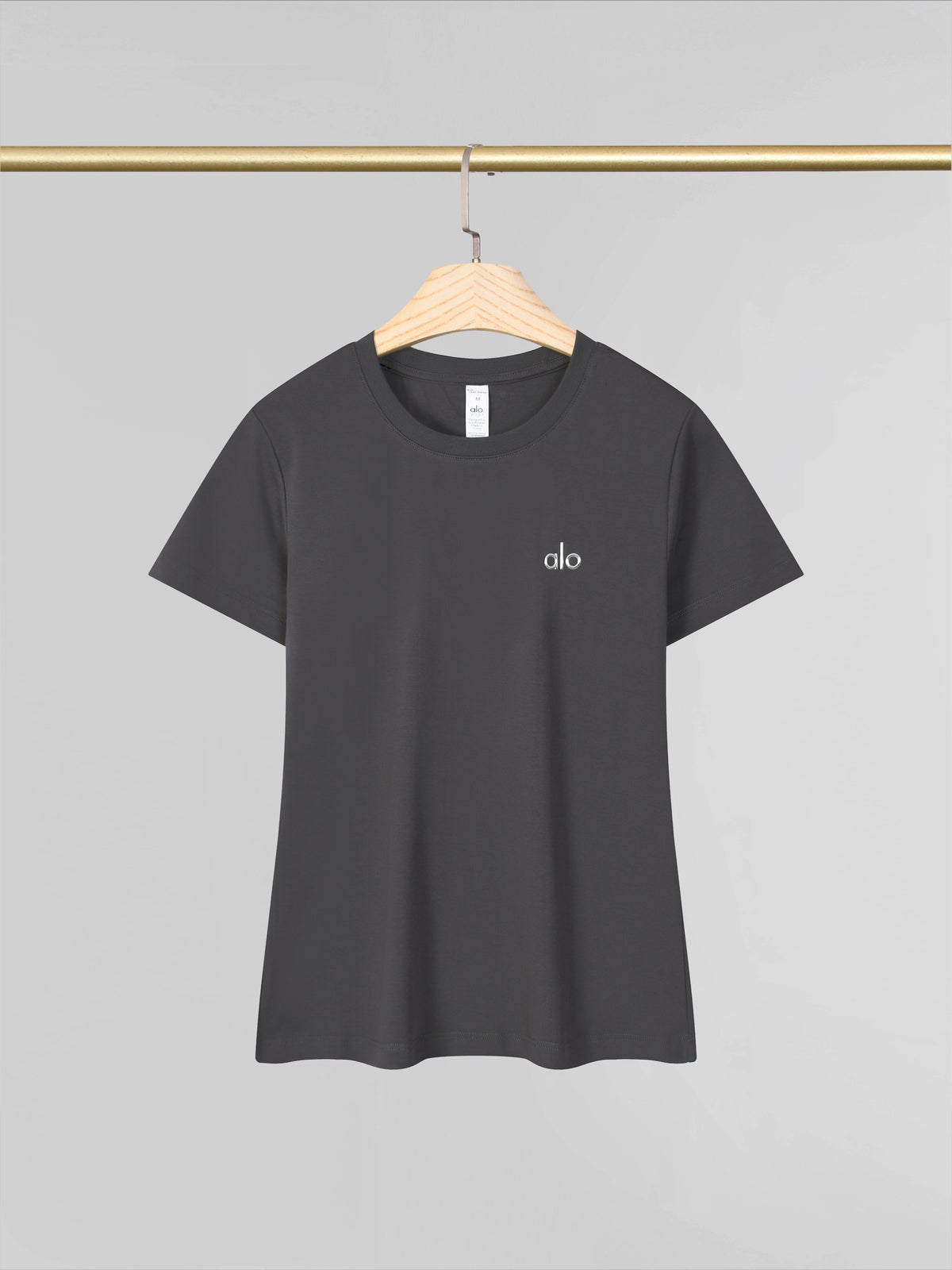 Camiseta deportiva de corte recto – Essential Tee — imagen de producto