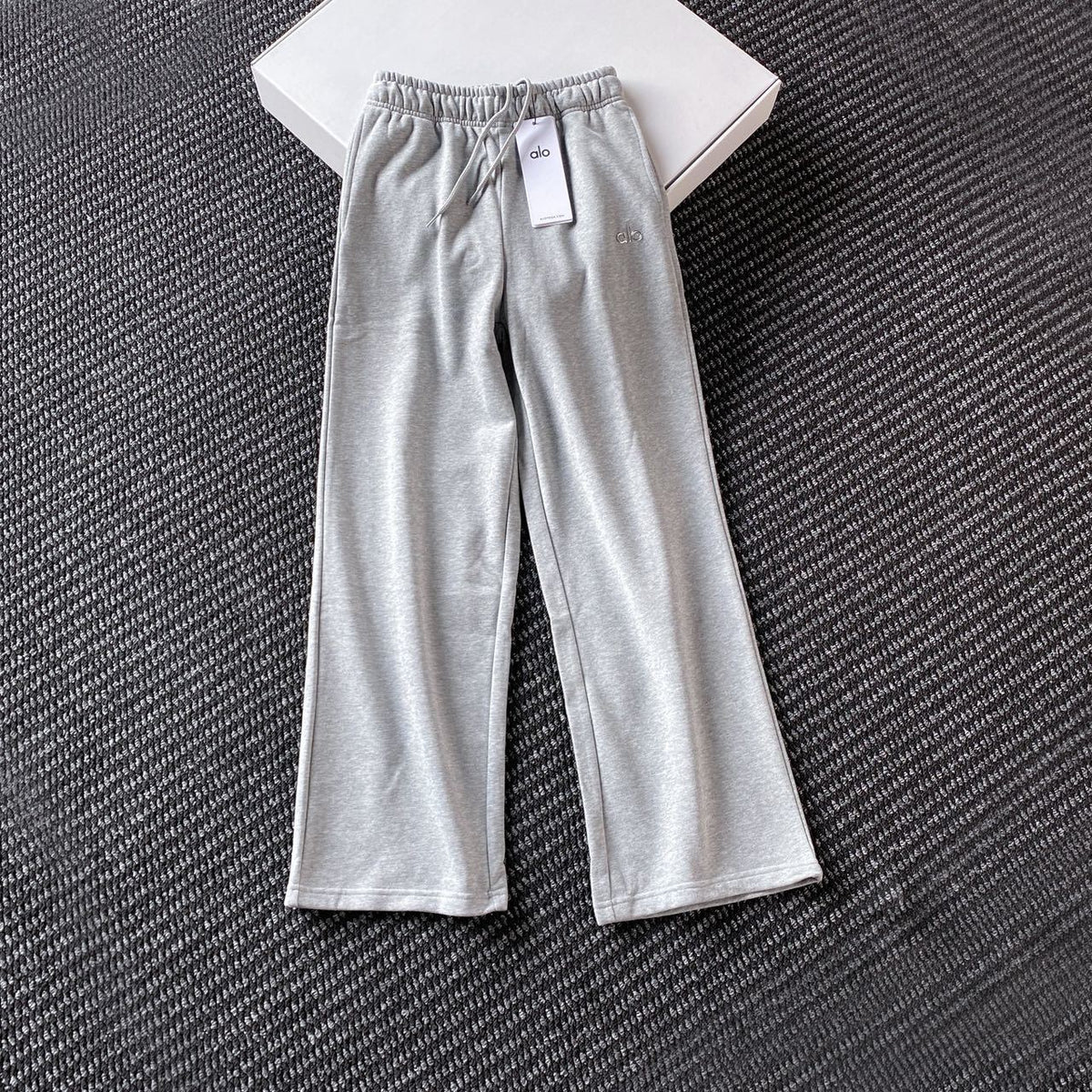 Pantalón recto de pernera ancha – Everyday Wide — imagen de producto